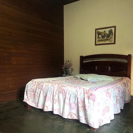 Sitio Pousada Recanto Curio Ibiúna Esterno foto